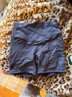 HALARA High-Waist Bike Shorts — Charcoal Gray